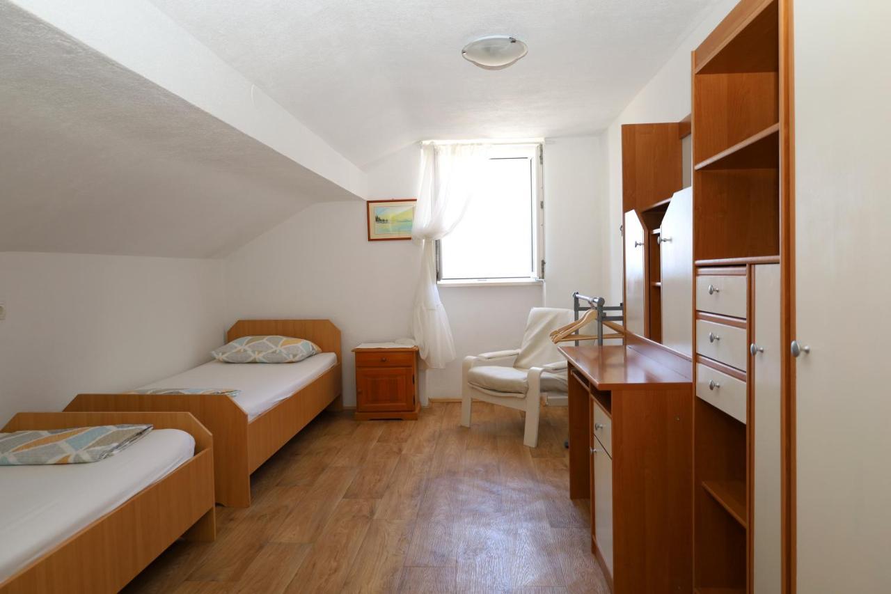 Apartman Dajana Supetar Extérieur photo