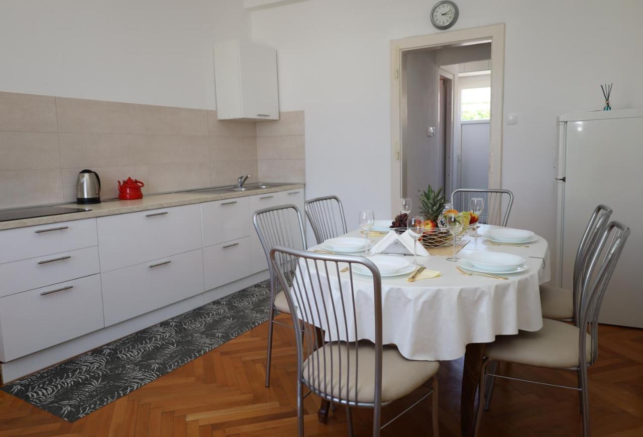 Apartman Dajana Supetar Extérieur photo